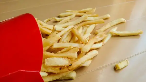 Średnie frytki McDonald's ile gram - zaskakująca waga 115 gramów